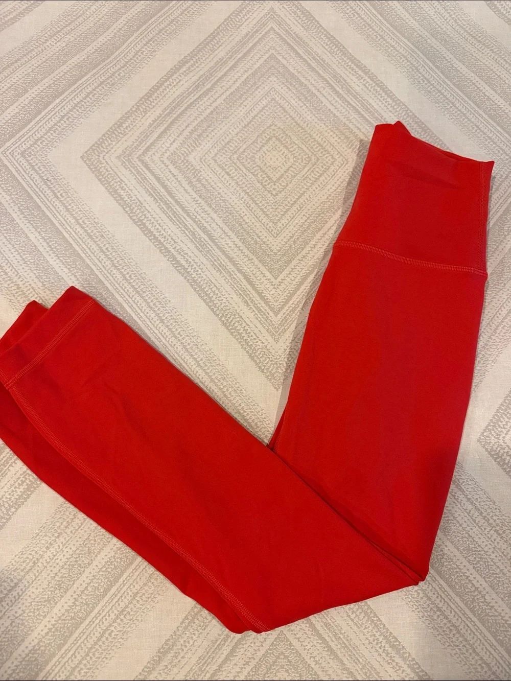 Lululemon Athletica Women’s Size 0 Red Leggings